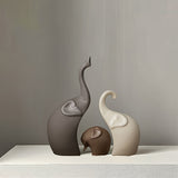 Set van 3 Keramische Olifantenbeeldjes – Moderne Matte Decoratie voor Woonkamer of Kantoor