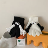 Playful Pals | Omarm de winterpret in elke handdruk!