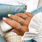 Stijlvolle Dubbelkruisring – Calindra