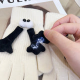 Playful Pals | Omarm de winterpret in elke handdruk!