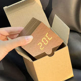 Houten LED-wekkerradio met temperatuurweergave, digitale tijdweergave en minimalistisch ontwerp – Perfect voor slaapkamer en kantoor