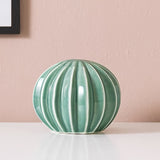 Trio van Keramische Cactusdecoraties – Gestreepte & Textuurrijke Binnenornamenten