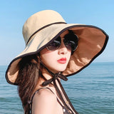 Floppy Hat | Blijf in de schaduw en maak een fashion statement met deze trendy grote emmerhoed!