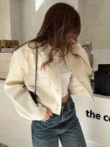 RetroGlam Jacket | Kies voor geraffineerde eenvoud met dit eersteklas bomberjack!