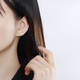 Zachte Vintage-Oorbellen met Opal – Seraphina