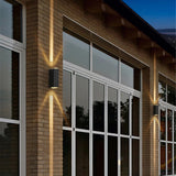 LumiGlow Buitenwandlamp – Sfeervol en Weerbestendig Licht