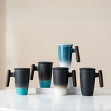 Handgemaakte Keramische Theemok met Zeef – Authentiek Design en Praktisch Gebruik