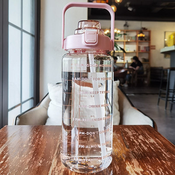 2L Motiverende Waterfles met Tijdmarkeringen – HydroMotivator