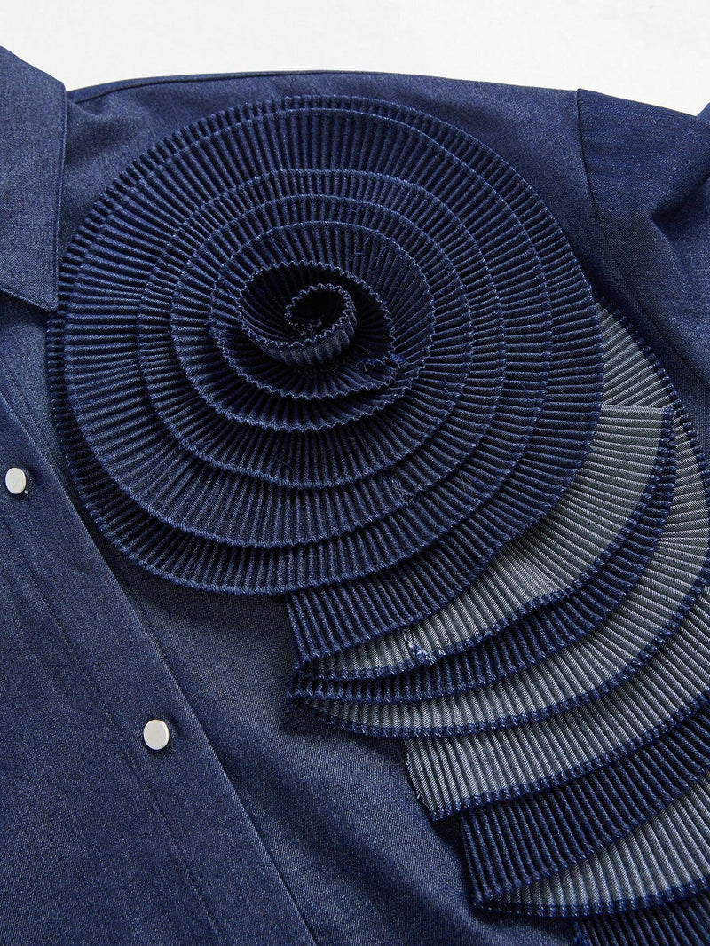 Denim Blouse met Bloem Detail | Damesblouses | Unieke en Artistieke Casual Outfit