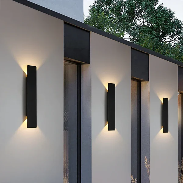 AquaLine LED Buitenwandlamp – Strak Design met Weerbestendige Behuizing