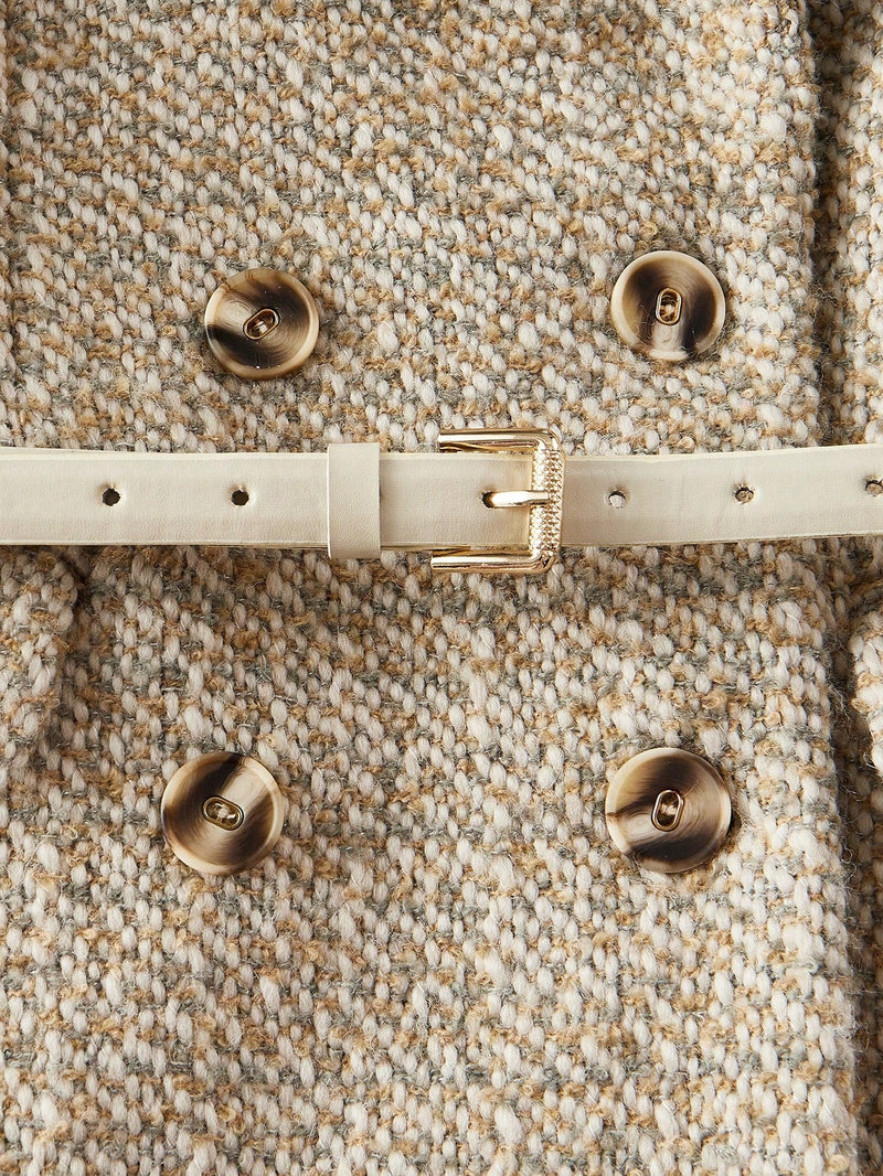 Dubbelrijige Blazer met Gespriem | Damespakken | Klassiek Tweedelig Pak met Modern Detail