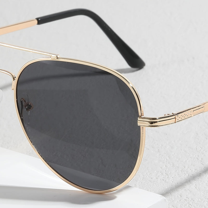 Pilot Zonnebril voor Heren – Tijdloos Design met Metaal en Kunststof voor Dagelijks Gebruik