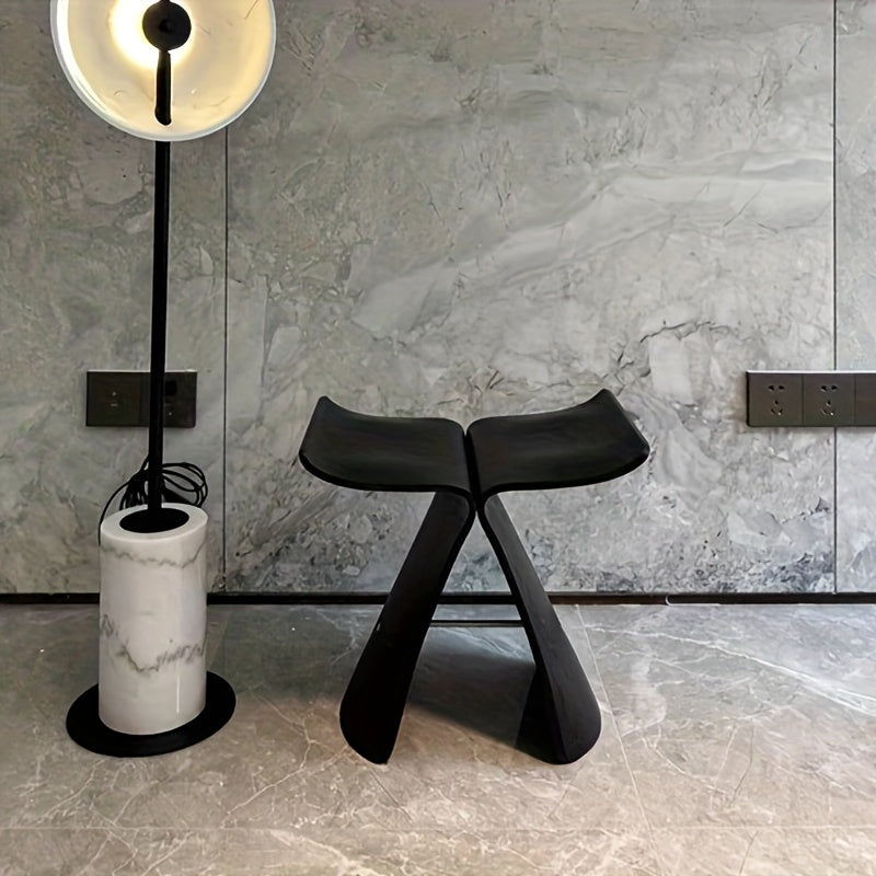 Elegante Vlinderkruk – Tijdloos Design voor Woonkamer en Entree