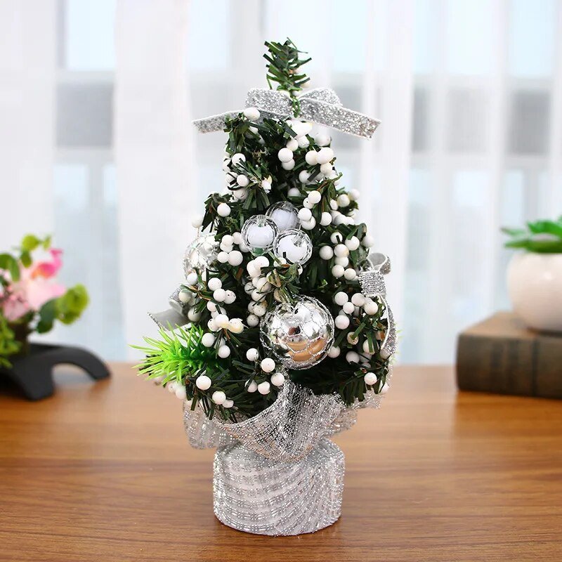 Festive Grove | Koester het seizoen met een trio van kerstbomen!