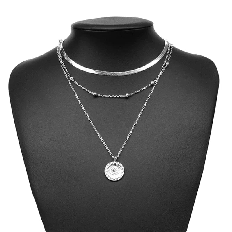 Delicate Drie-Lagen Zilveren Ketting – Stijlvolle Everyday Accessoire
