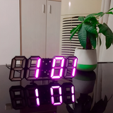 Futuristische LED Wandklok – Minimalistisch Design met Slimme Tijdweergave