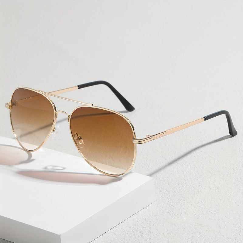 Pilot Zonnebril voor Heren – Tijdloos Design met Metaal en Kunststof voor Dagelijks Gebruik