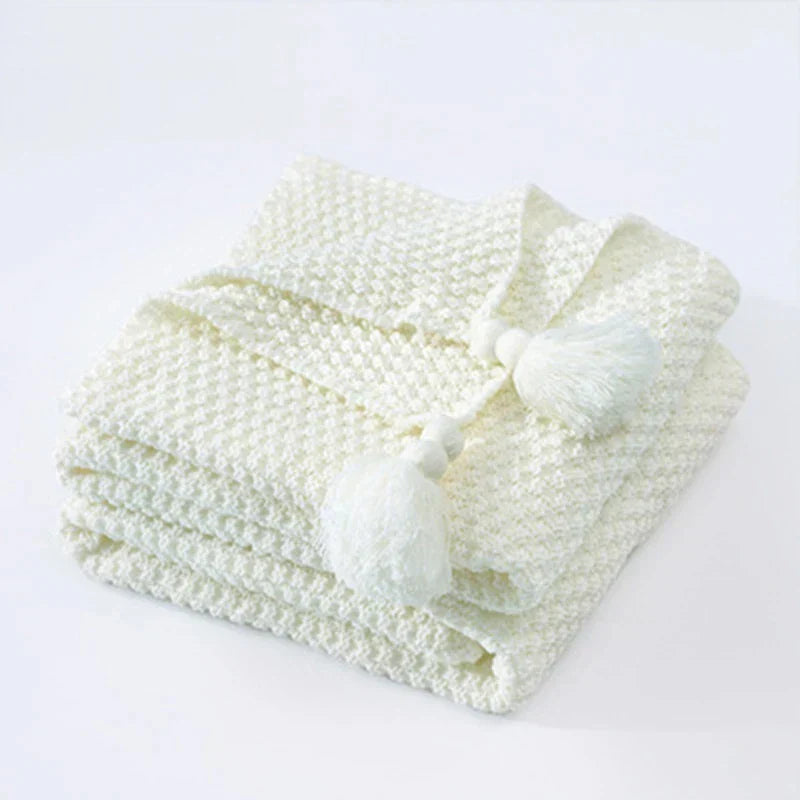 Gebreide Woldeken met Kwasten - NordicCozy