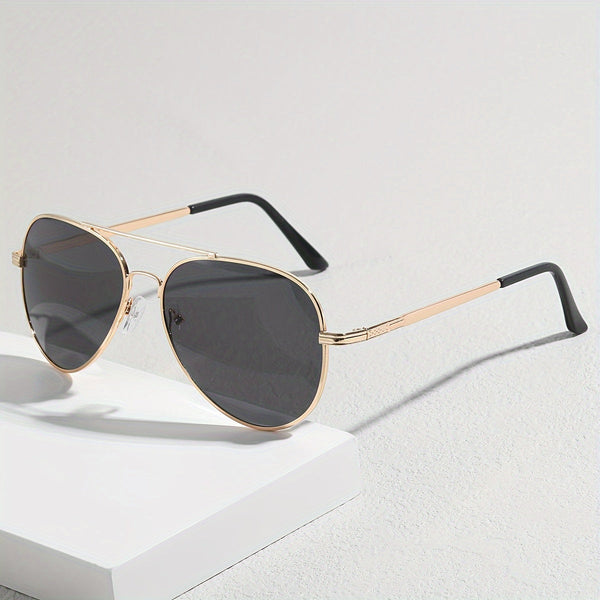 Pilot Zonnebril voor Heren – Tijdloos Design met Metaal en Kunststof voor Dagelijks Gebruik