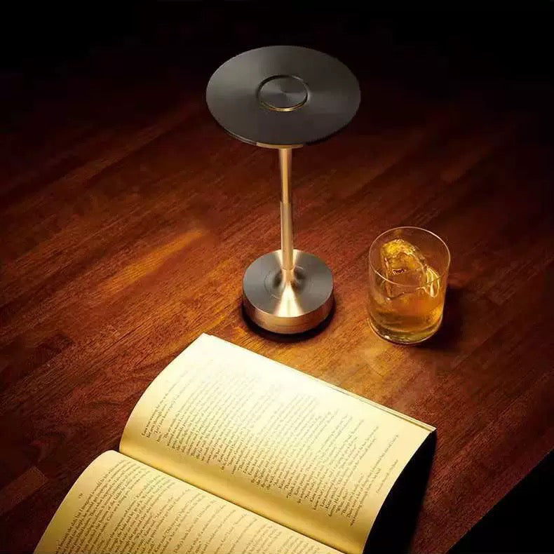 ClarityGlow Luxe Editie | Draadloze LED Tafellamp