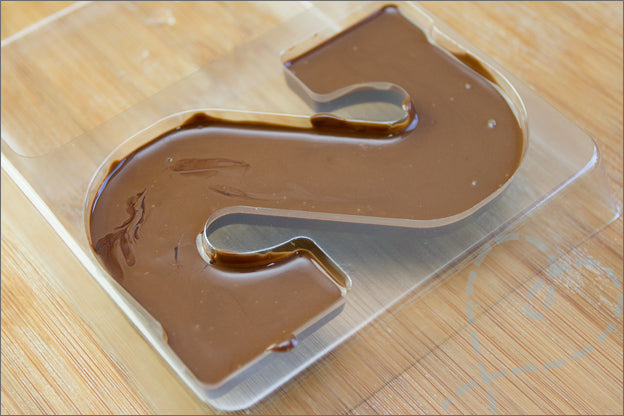 3D Siliconenmal voor het gieten van chocoladeletters – Bakplezier (1+1 Gratis)