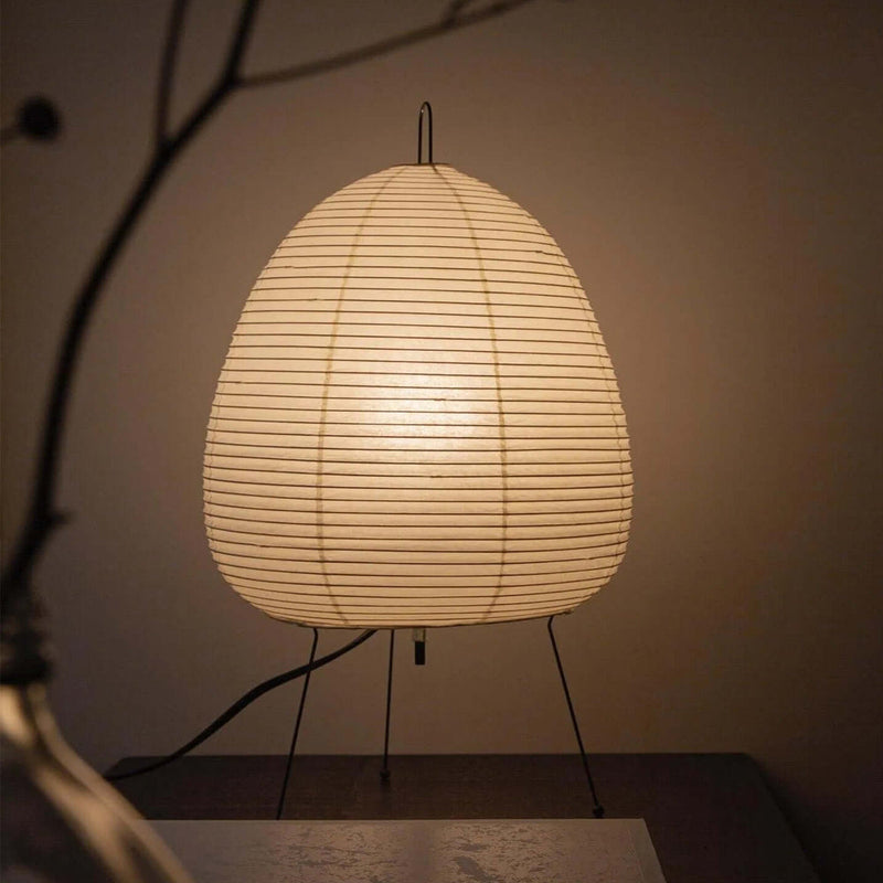 Akari Tafellamp – Japan-geïnspireerde Zacht Gloeiende Papieren Lamp