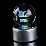 Kristallen Pokébal met LED-standaard – Interactief verzamel speelgoed