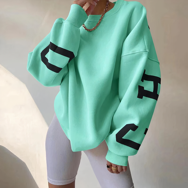 Clara - oversized klassieke wintertrui | Oversized comfortabele wintertrui voor dames | Tijdloze stijlvolle pullover | Perfect voor casual en chique outfits | Hoge kwaliteit en duurzaam | Elegant ontwerp en vrijheid van bewegingsvrijheid