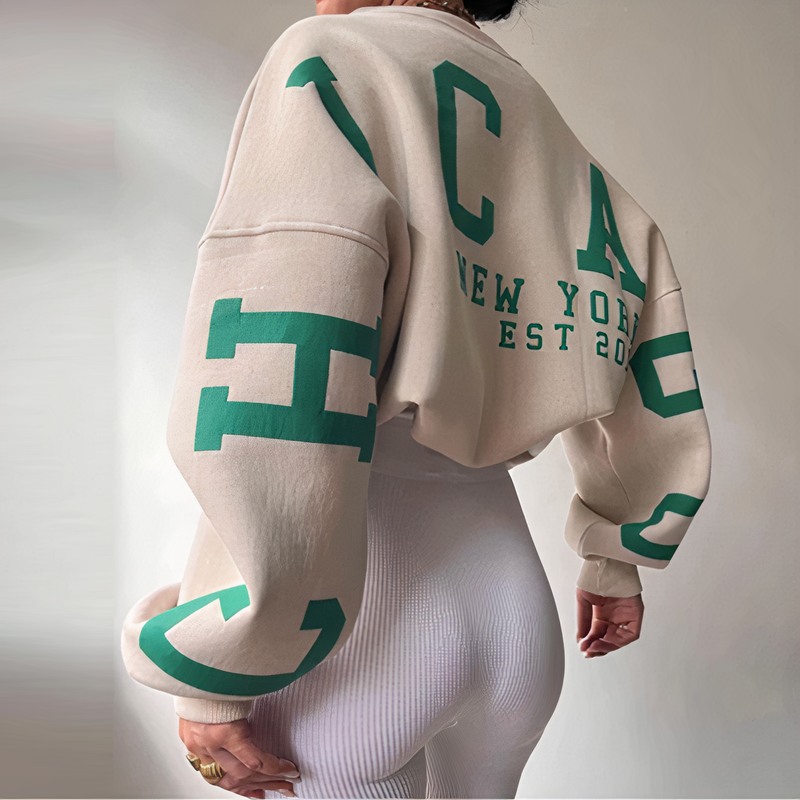 Clara - oversized klassieke wintertrui | Oversized comfortabele wintertrui voor dames | Tijdloze stijlvolle pullover | Perfect voor casual en chique outfits | Hoge kwaliteit en duurzaam | Elegant ontwerp en vrijheid van bewegingsvrijheid