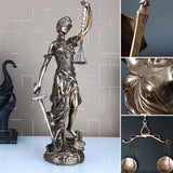Decoratiestandbeeld van de Godin van de Gerechtigheid