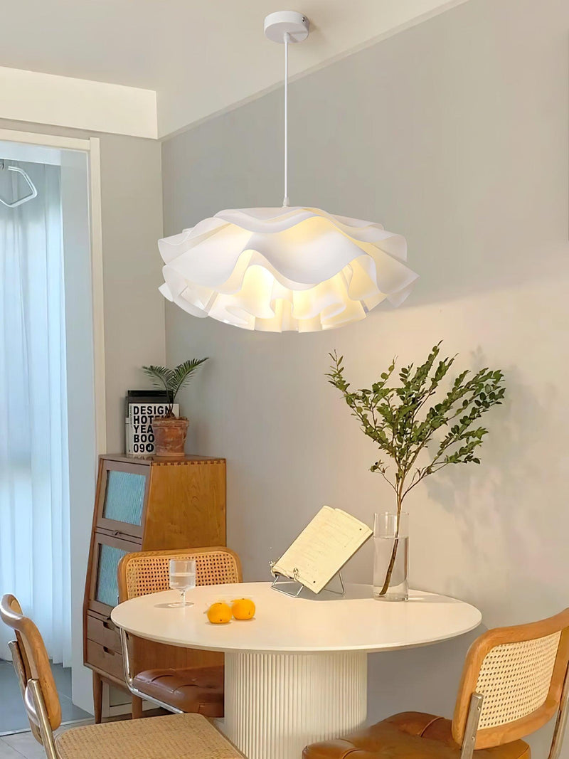 Bloemvormige Witte Hanglamp – Elegante LED Plafondlamp met Verstelbare Hoogte
