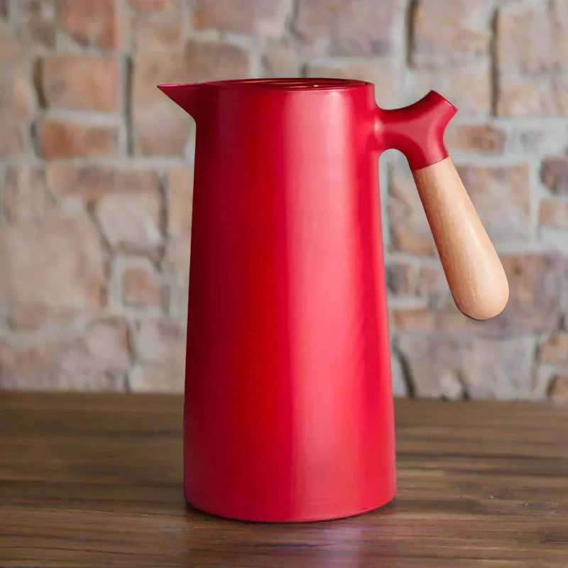 Stijlvolle Thermosfles met langdurige warmte- en koude-isolatie – NordicTherm