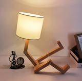 Flexibele Robot Bureau Lamp van Massief Hout – LumoBot