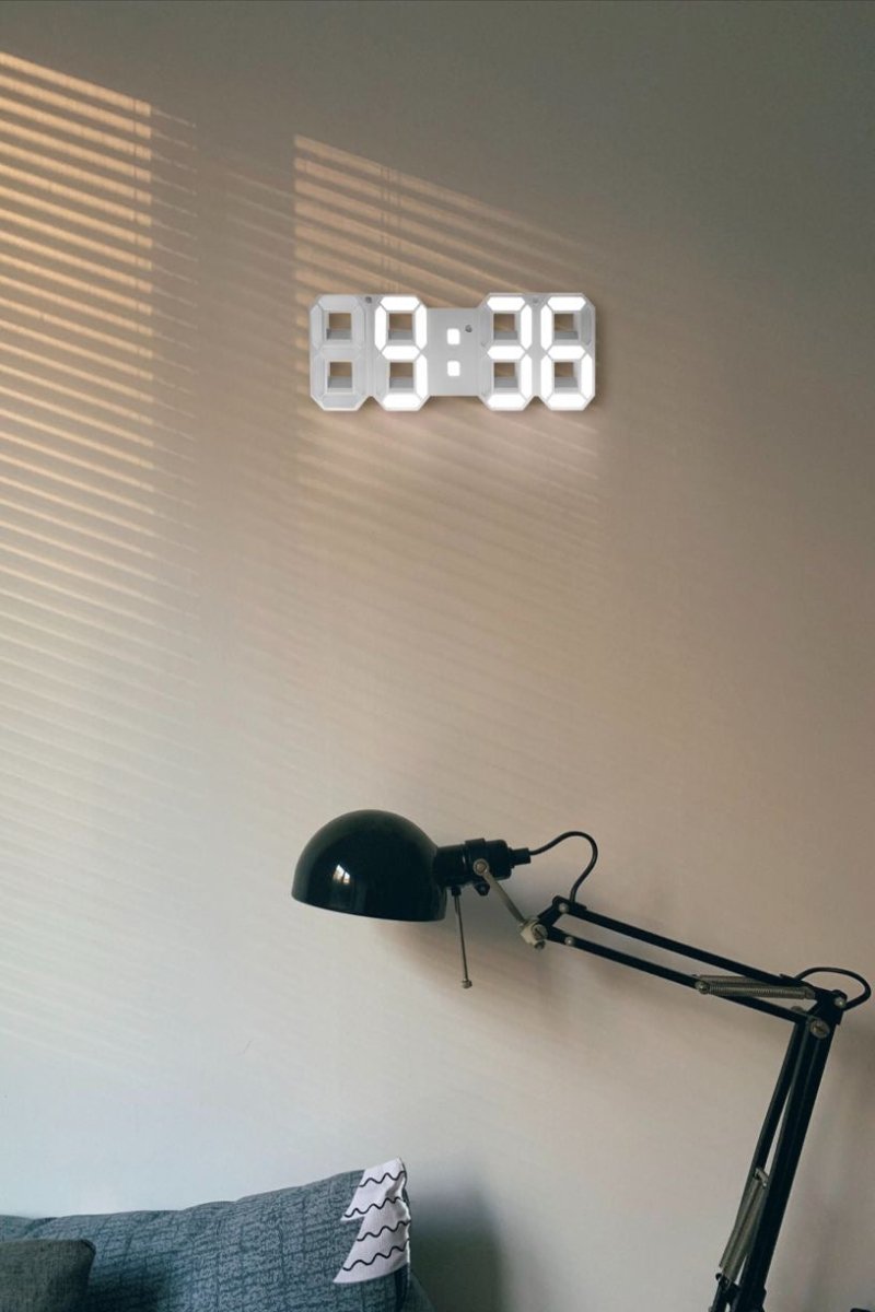 Digitale 3D LED Wandklok – Modern ontwerp met dimfunctie en optimale zichtbaarheid