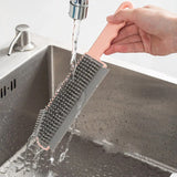 Sleek Brush | Ontketen de kracht van schoonmaken met precisie, schrob en zuigmond!