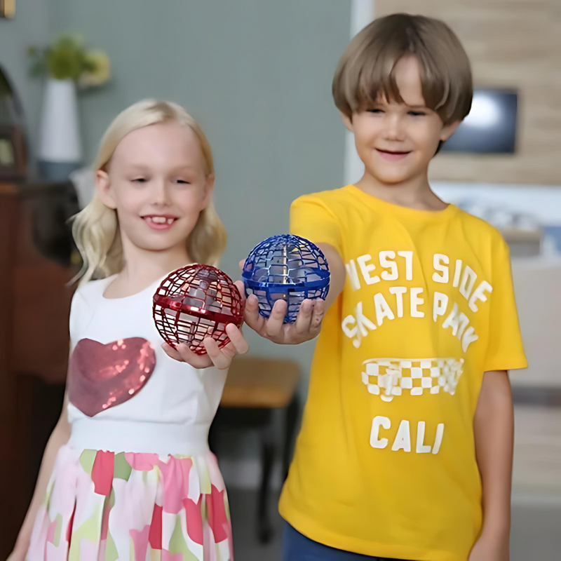 LumiFly - Vliegende LED Bal met Boomerang Effect