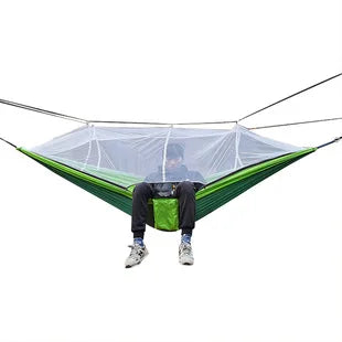 Buitenhangmat met muggennet – SkyNest