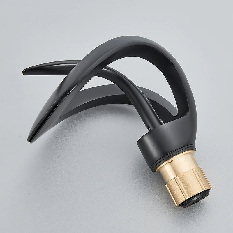 Mengkraan met watervaluitloop - Flowarc