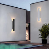 AquaLine LED Buitenwandlamp – Strak Design met Weerbestendige Behuizing