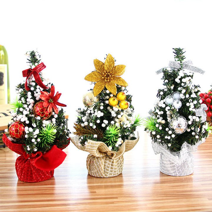 Festive Grove | Koester het seizoen met een trio van kerstbomen!