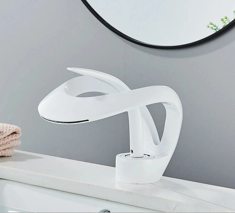 Mengkraan met watervaluitloop - Flowarc