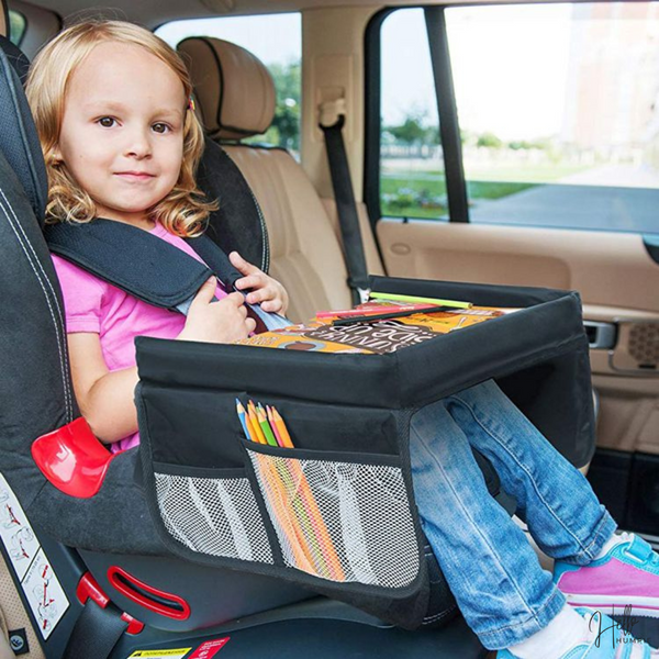 Auto-spelblad voor kinderen met zijzakken – Reisorganisator TripTab