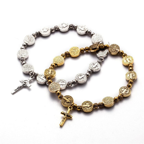 Gouden en zilveren Christelijk kruisarmband – Solana