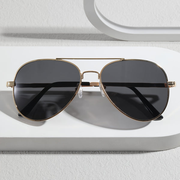 Pilot Zonnebril voor Heren – Tijdloos Design met Metaal en Kunststof voor Dagelijks Gebruik