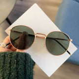 Vintage Ronde Zonnebril voor Dames – Retro Design met Metaal en Kunststof voor Elke Gelegenheid