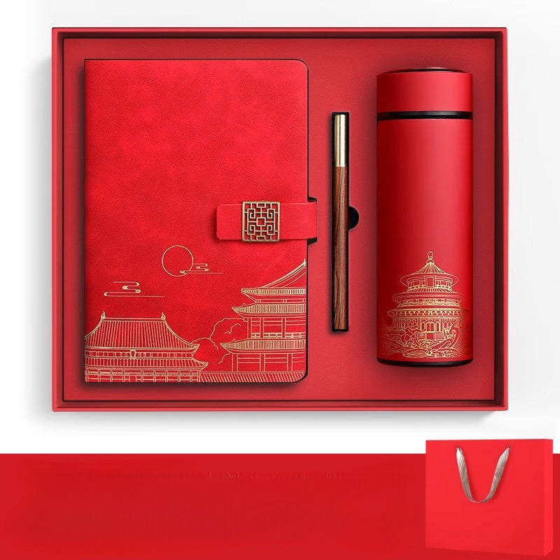 Exclusieve Geschenkset Verboden Stad – Notitieboek, Thermosfles en Pen in Luxe Doos