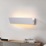 FlexiGlow Moderne Witte Wandlamp – Verstelbare Klep voor Perfecte Lichtspreiding