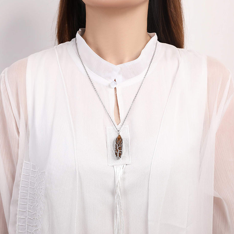 Stijlvolle Kristal- en Levensboom Edelsteenketting – Elara