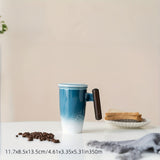 Handgemaakte Keramische Theemok met Zeef – Authentiek Design en Praktisch Gebruik