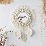 Boho Macramé Wandspiegel met Franjes – Decoratieve Spiegel met Kralen en Veren